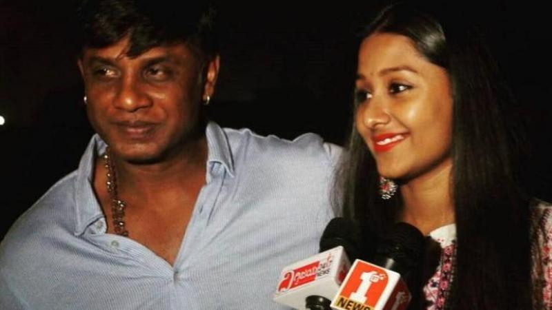 Duniya Vijay with his daughter Monika