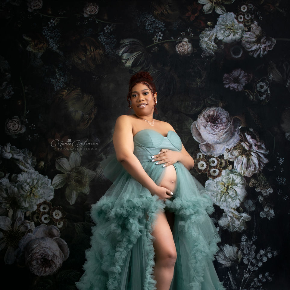floral garden baby in bloom theme gold foil nude maternity photoshoot new orleans marrero black female photographer flying fabric best photographer pregnancy pictures westbank photographer best baby announcement newspaper flying fabric