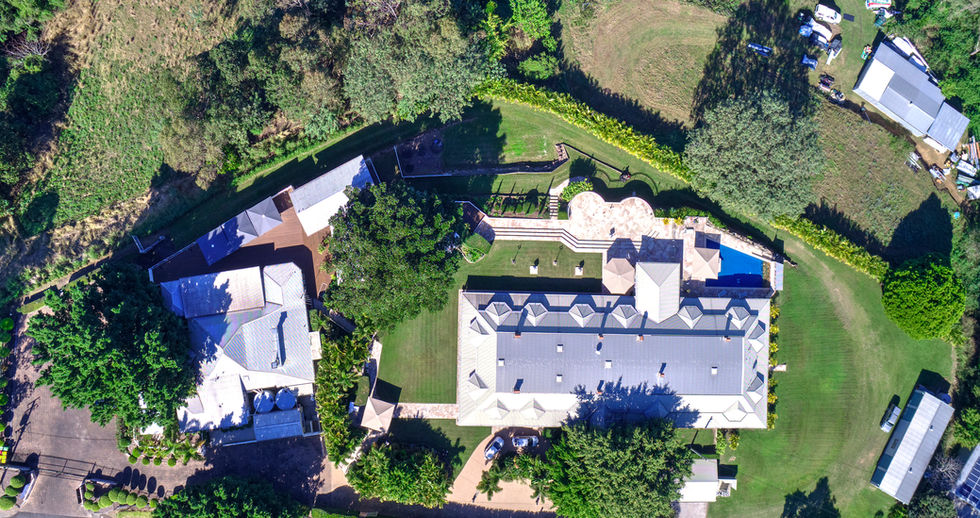 Curated gallery, showcasing elegant interiors, breathtaking outdoor spaces, refined dining experiences, and unforgettable celebrations.