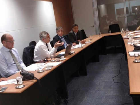 Reunião mesa temática sobre ascensão profissional do Banco do Brasil S.A.