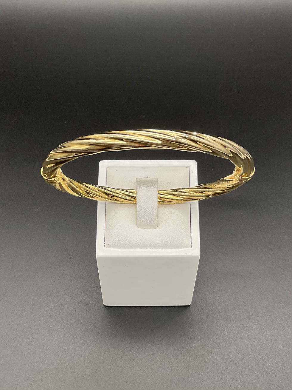 Thumbnail: 9K Yellow Gold Twist Bangle 