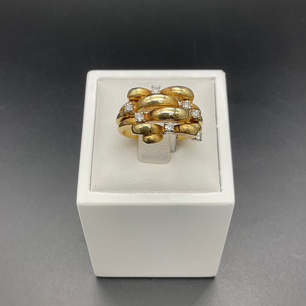 Thumbnail: 18K Yellow Gold Woven Band Diamond Ring 