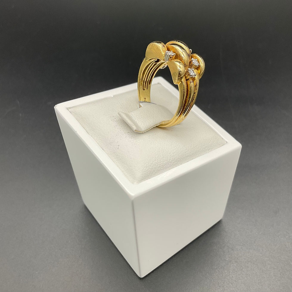 Thumbnail: 18K Yellow Gold Woven Band Diamond Ring 