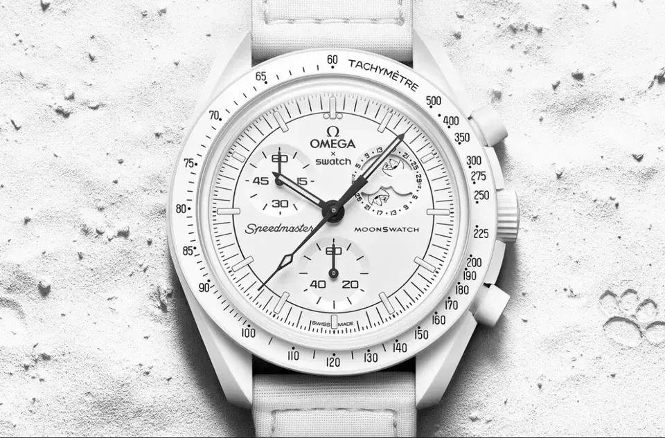 Omega Swatch x Snoopy