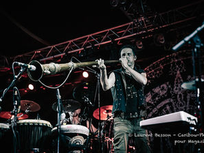 Hilight Tribe par Caribou Photos