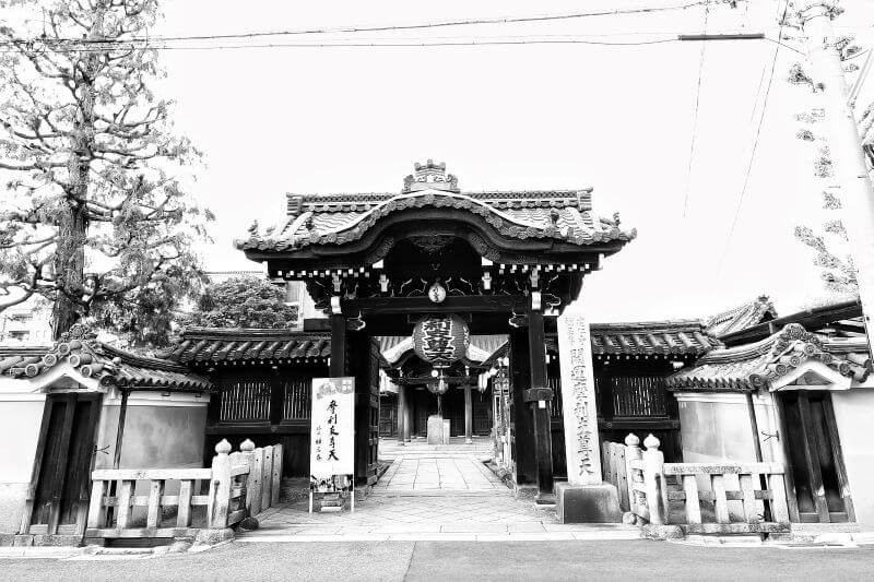 A beautiful temple entrance in Kyoto, Japan