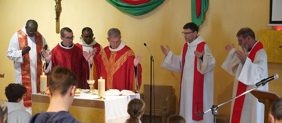 DSC09598 (1)_edited.jpg