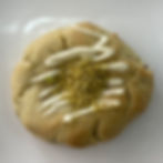 Galleta de pistacho y chispas de chocolate blanco