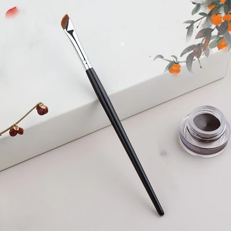 Thumbnail: Angled Sickle Edge Makeup Brush