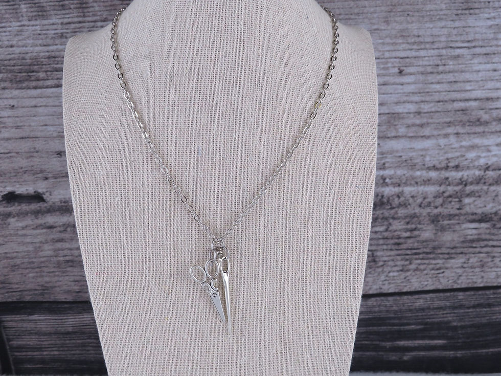 Thumbnail: Scissor and Needle Necklace 