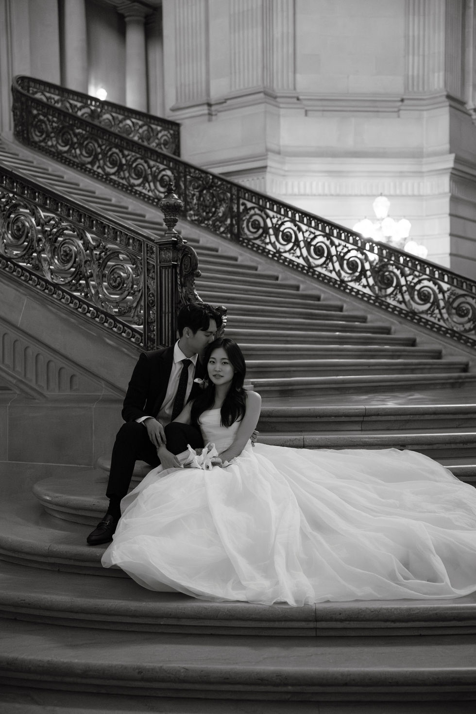 ELEGANCE WEDDING PHOTOGRAPHY AT SF CITY HALL
