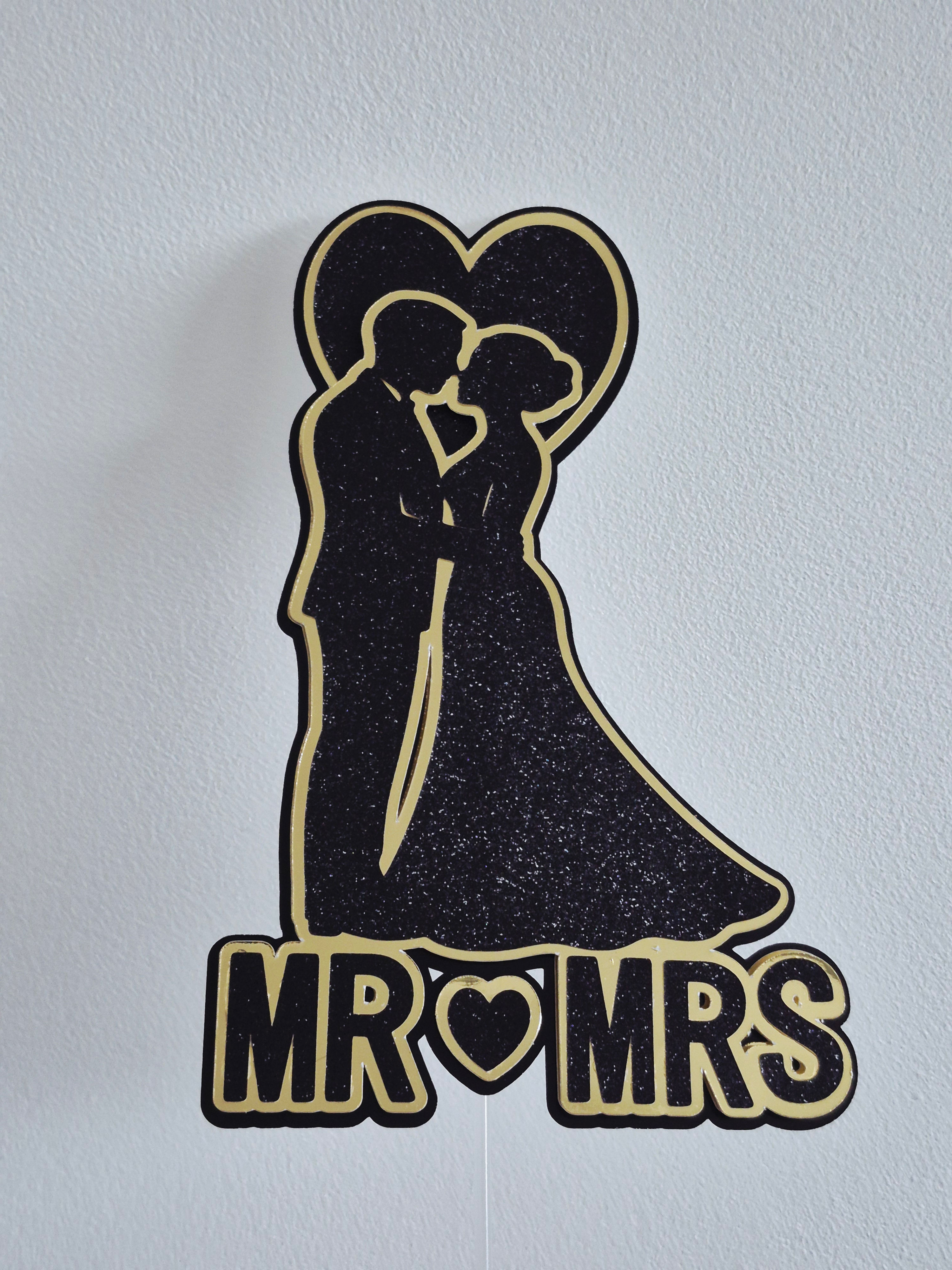 mr-and-mrs-wedding-cake-topper.jpg