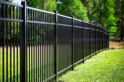 white-privacy-fence
