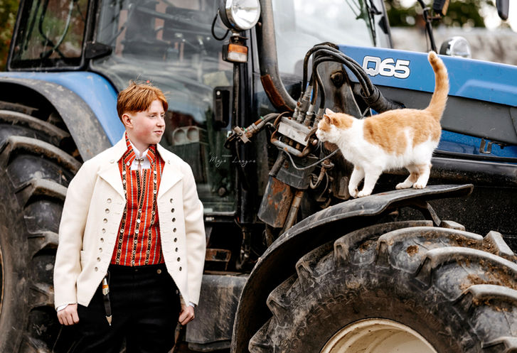 Fotograf. Trondheim. Konfirmantfotografering. Portrettfotograf. Konfirmant. Utefotografering. Portrettfotograf i Trondheim. Fotograf Maja Langva.