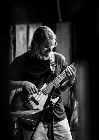 Bedriftsfotografering, Innholdsprodusent Trondheim, Produktfoto, Produktfotografering, Produktfotografering Trondheim, Portrettfotografering Trondheim, Portrettfoto, Portrett, Portrettfotografering, Fotograf Maja Langva, Portrettfotograf i Trondheim, Fotograf i Trondheim, Musikkfoto, Musikkfotograf, Bandfoto, Bandfotograf