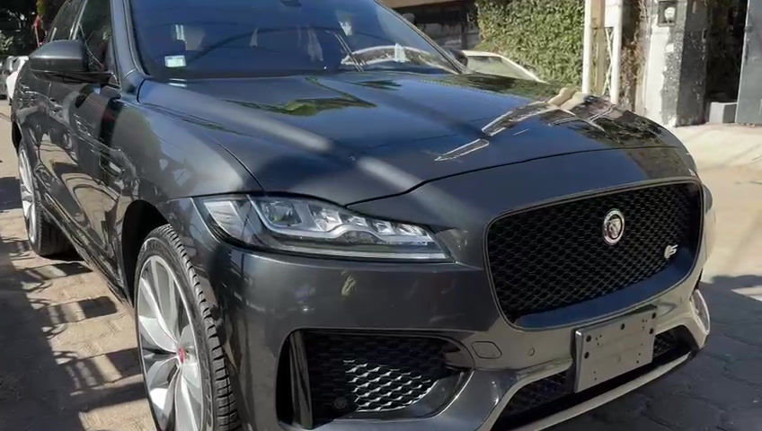 Miniatura: Jaguar F-PACE 3.0 R-sport At