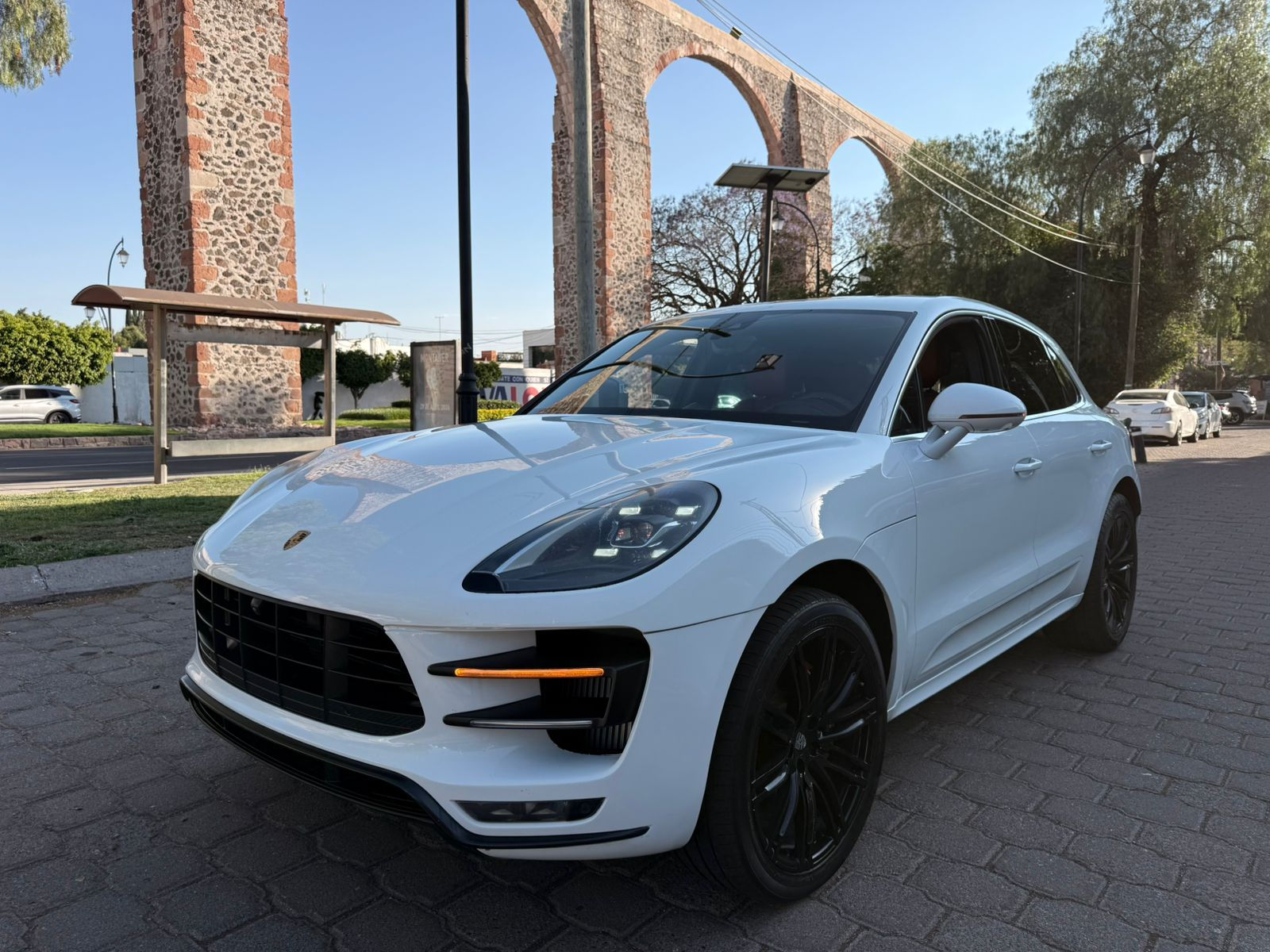 Porsche Macan 3.7 Turbo At