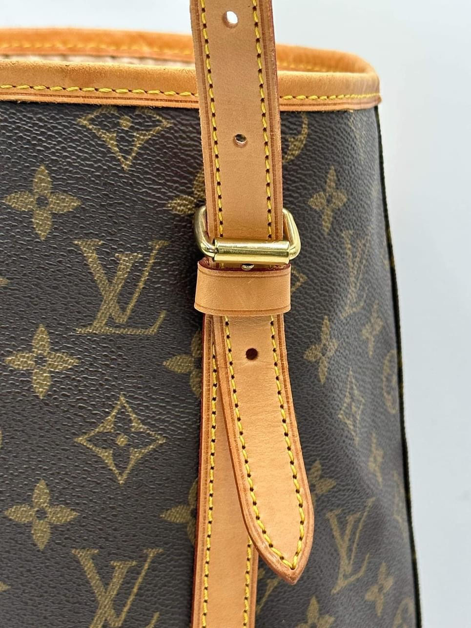 Thumbnail: 🍁Monogram Bucket Bag GM🍁