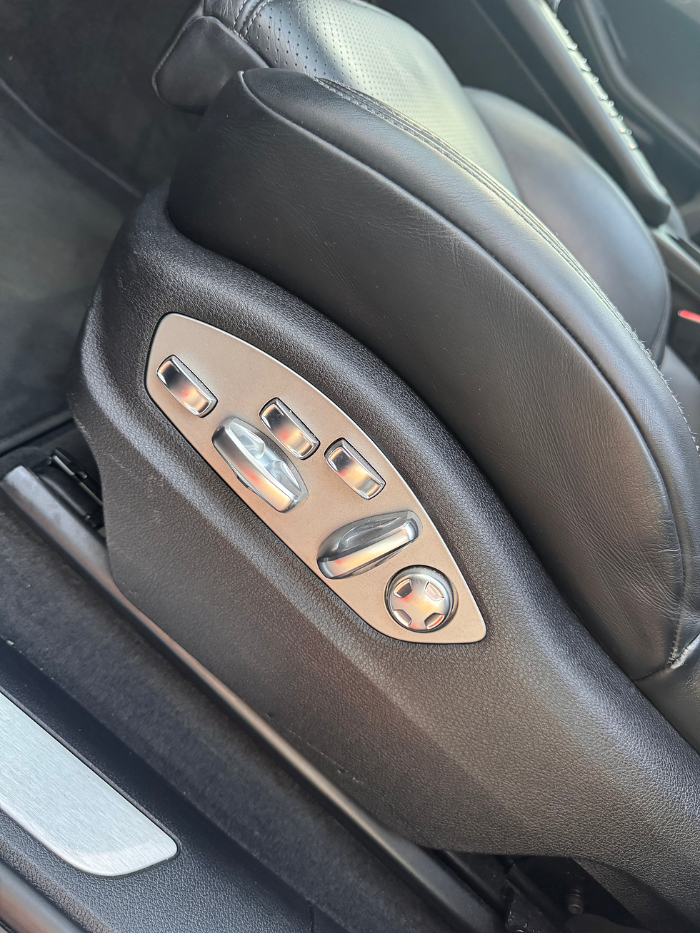 Miniature : PORSCHE MACAN 2 TURBO 2.9 440 CH pack sport crono 
