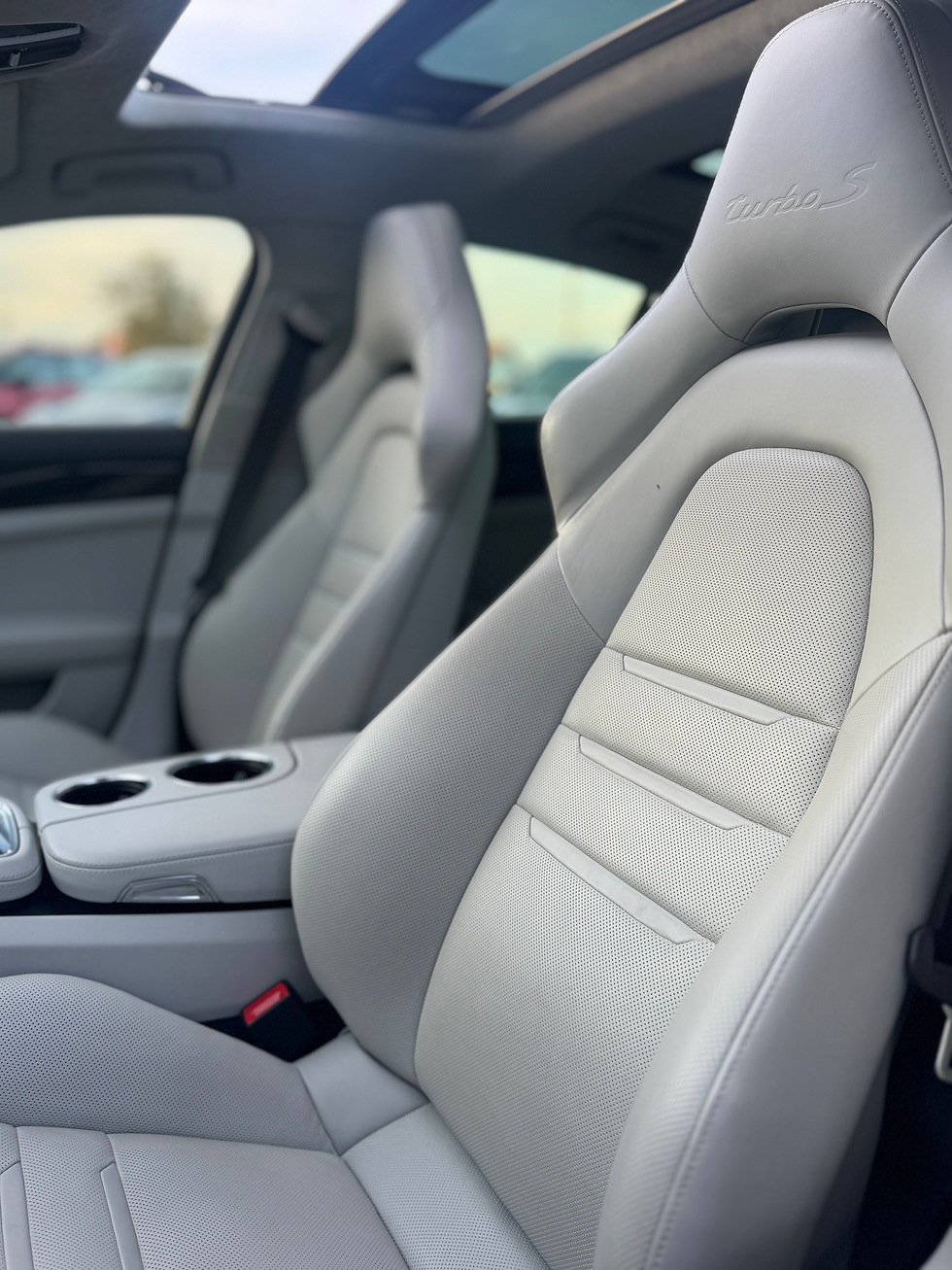 Miniature : PORSCHE Panamera Turbo S V8 4.0 680ch PDK Hybrid 