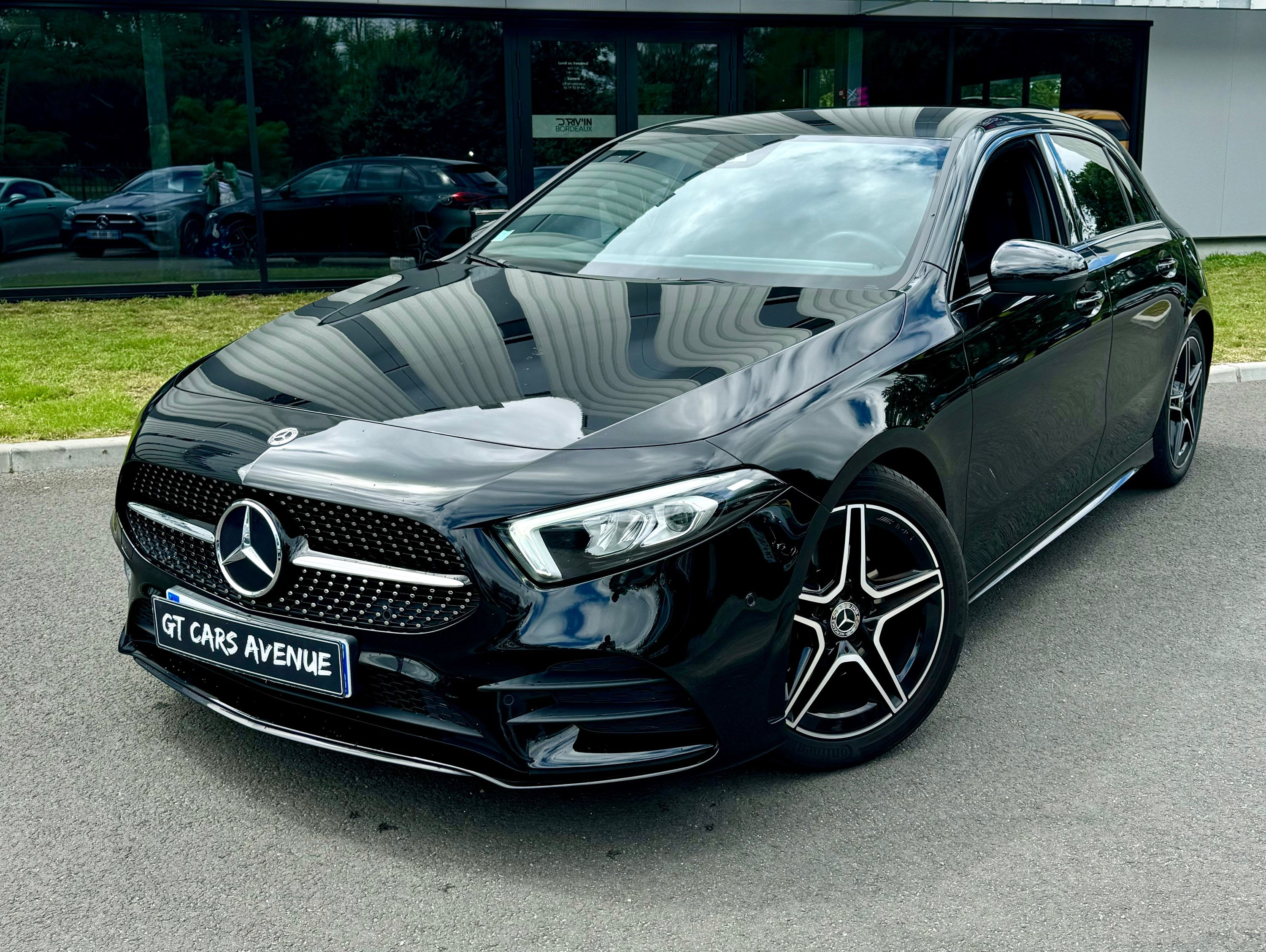 Mercedes-Benz Classe A 200 AMG Line 7G-DCT black pack