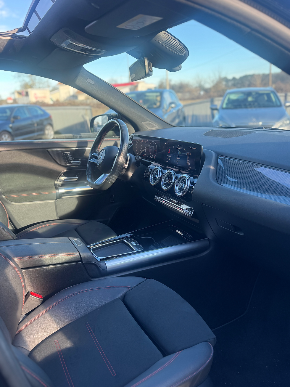 Miniature : Mercedes-Benz GLA 200D AMG Line 8G-DCT BLACK PACK (phase 2) 