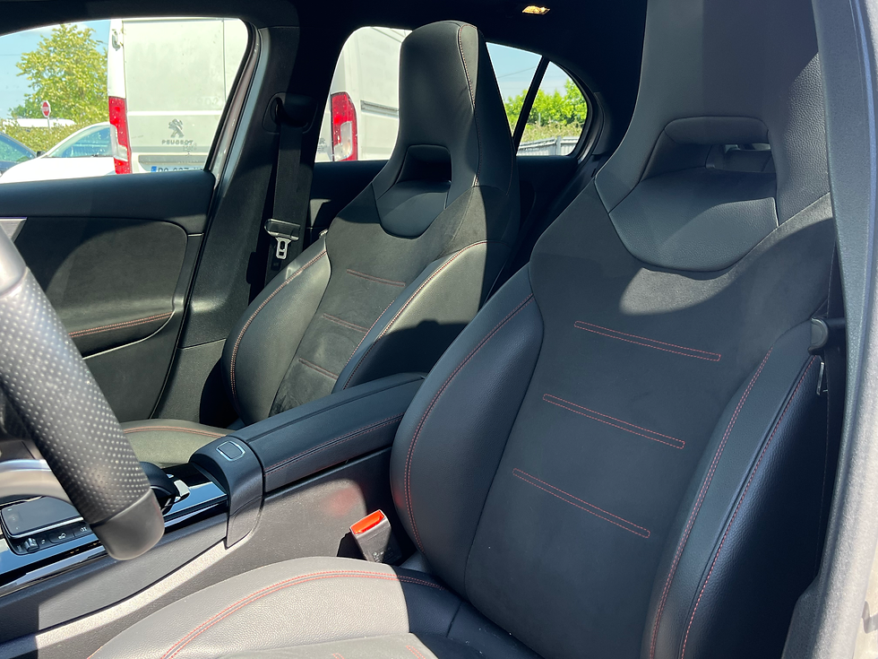 Miniature : MERCEDES CLASSE A 200D AMG LINE 8G-DCT