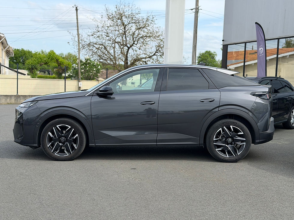 Miniature : PEUGEOT 3008 III 1.2 Hybrid 136ch Allure e-DCS6