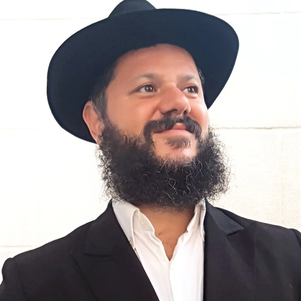 Writer: Rabbi Moshe Perets