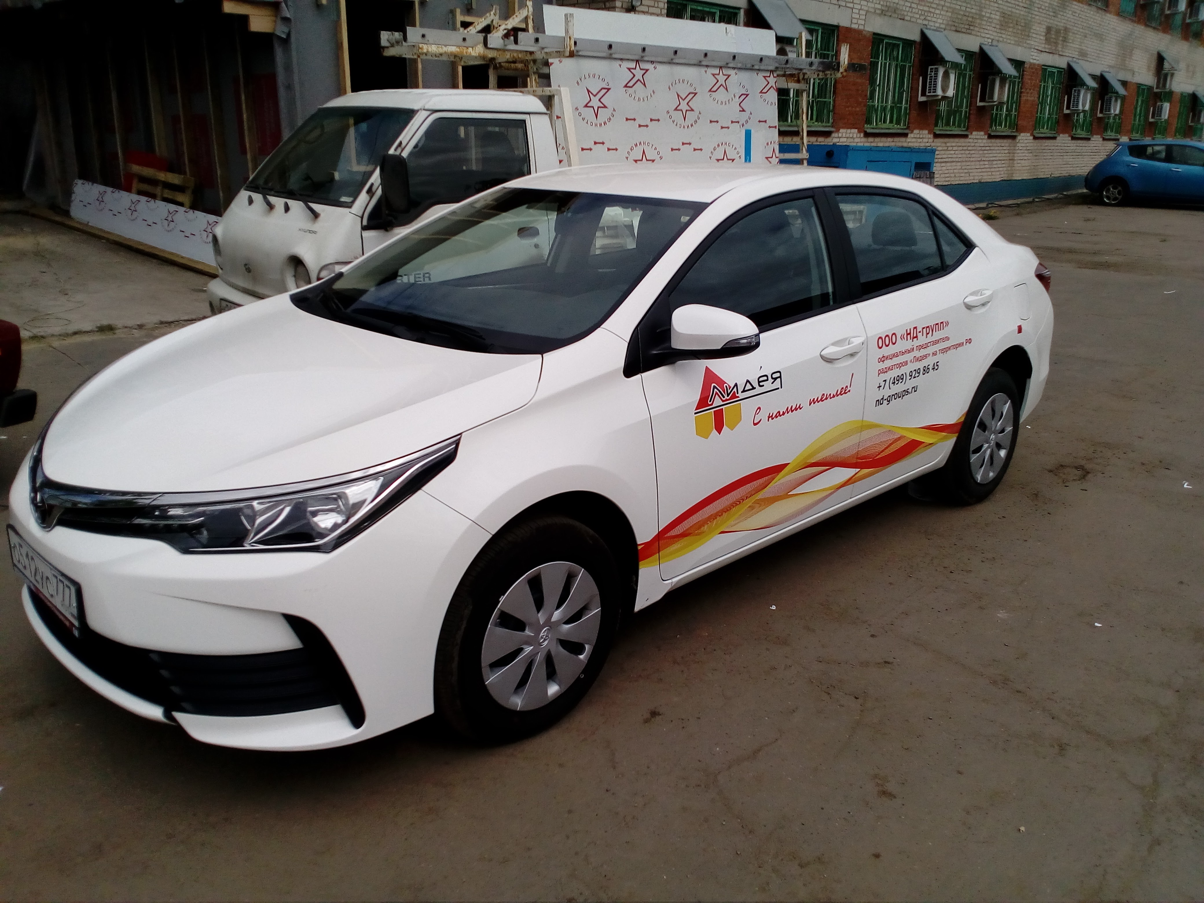 Брендирование автомобиля Tayota