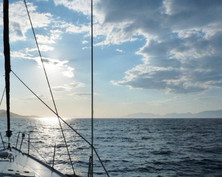 Voile sur le lac