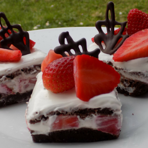 Tortine al cacao e fragole