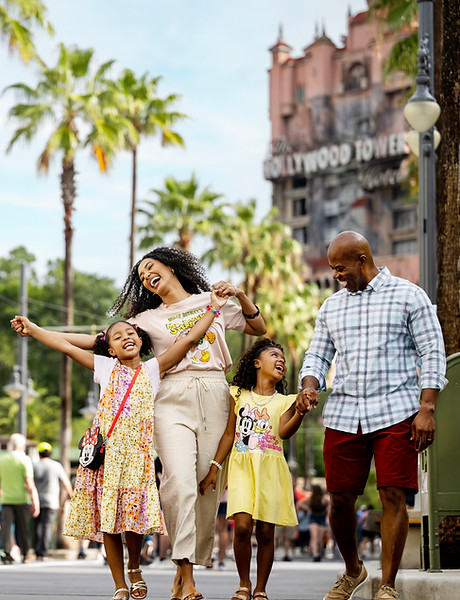 Family in front of Tower of Terror