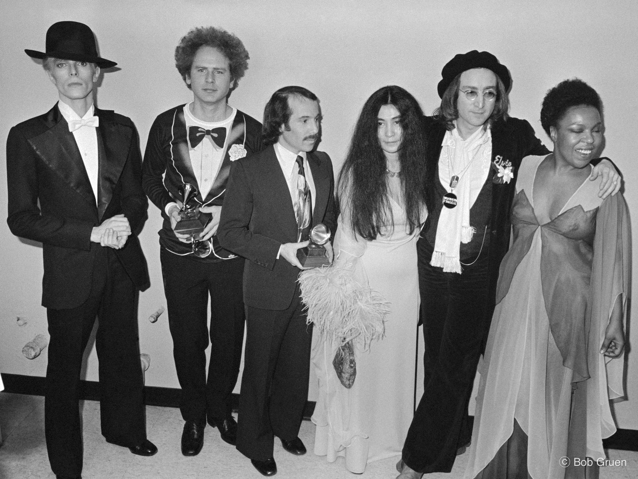 David Bowie, Art Garfunkel, Paul Simon, Yoko Ono, John Lennon and Roberta Flack