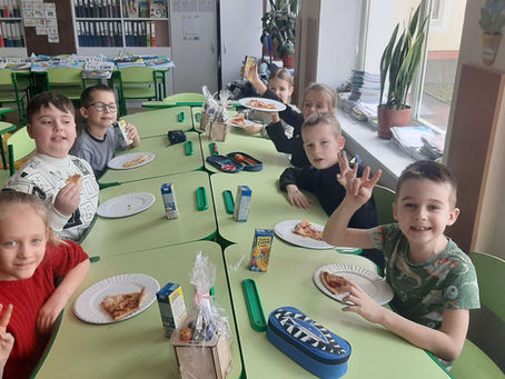 Обмін зароблених балів 💰🌍 День піци 🍕🧃