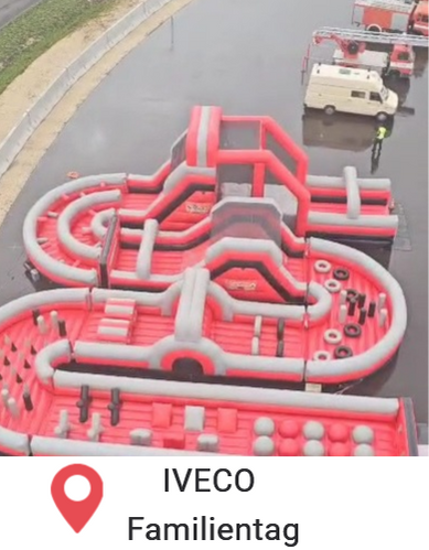 Aufblasbarer Hindernisparcours "Mega Ninja" als Eventmodul für Erwachsene in Stuttgart (Vogelperspektive)