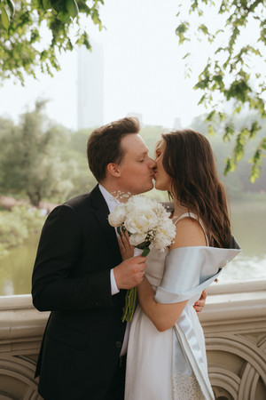 nyc micro wedding guests outdoor elopement by All The Feels