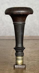 Vieux cachet.