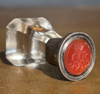 Crystal stamp with arms. Marquis.