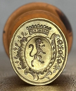 Arms similar to the Ezpeleta family.