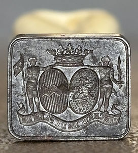 Gravure sur sceau des armoiries d'alliance des familles du Ruel et Duval.