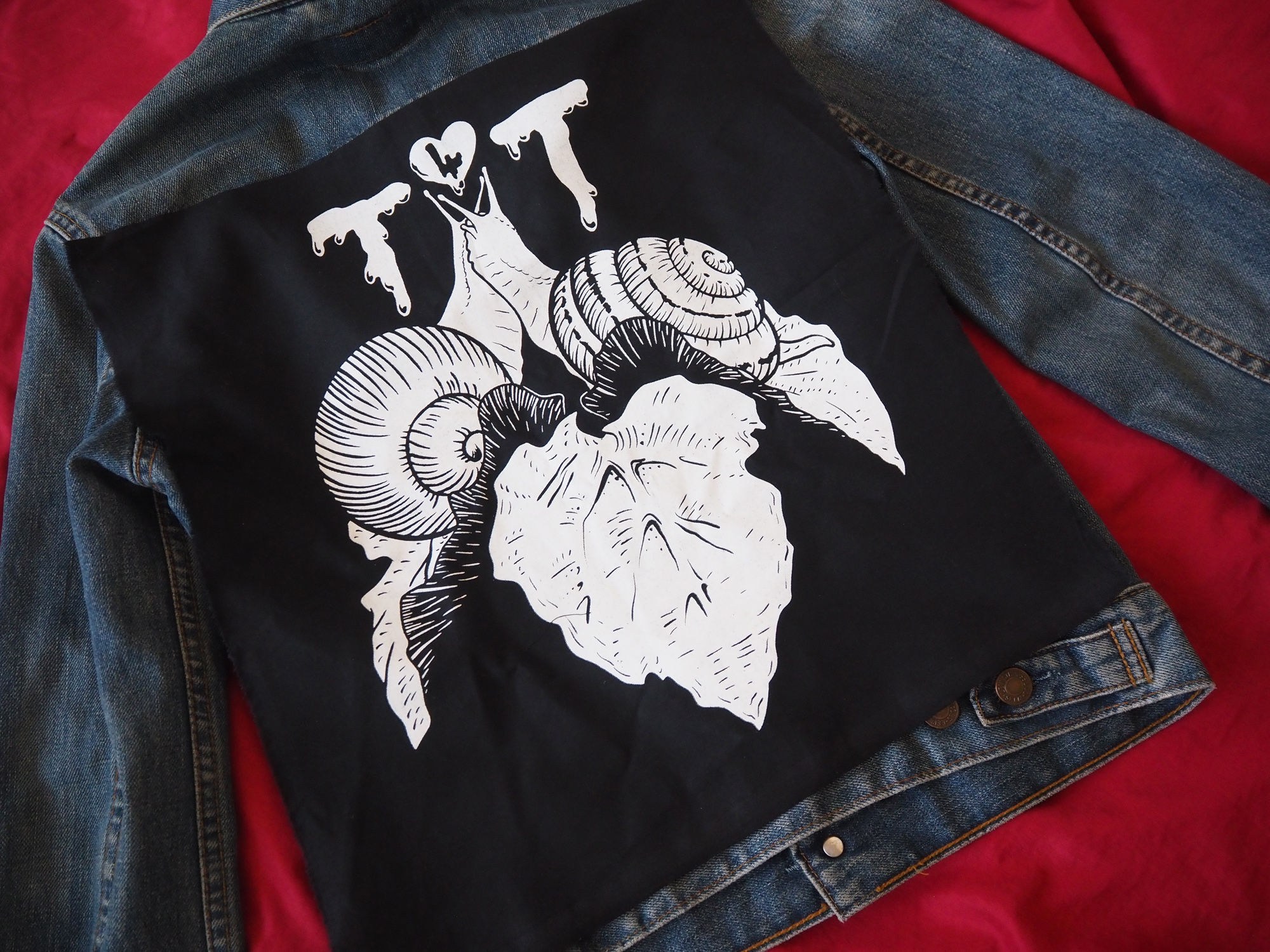 Snails T4T Back Patch