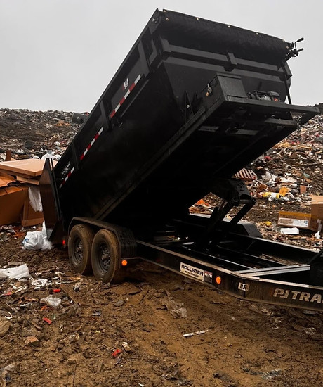 Dump trailer unloading waste
