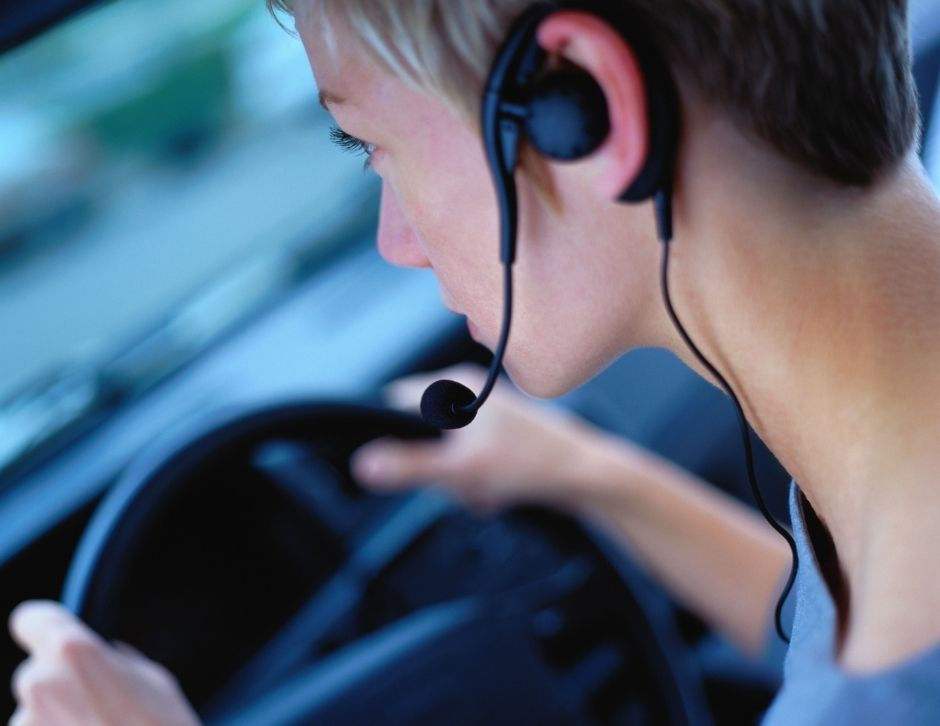 Is It Illegal To Drive With Headphones While Driving?