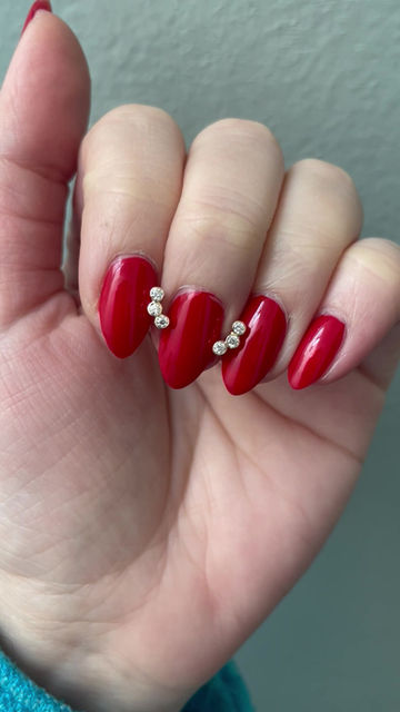 Thumbnail: Diamond mini curved stone studs 