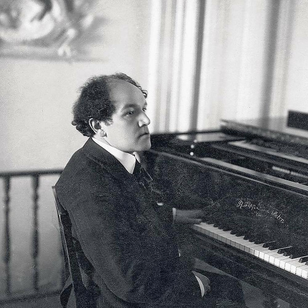Although celebrated as an exceptional pianist, Medtner ultimately devoted his life to composition, believing it to be the highest expression of musical thought.