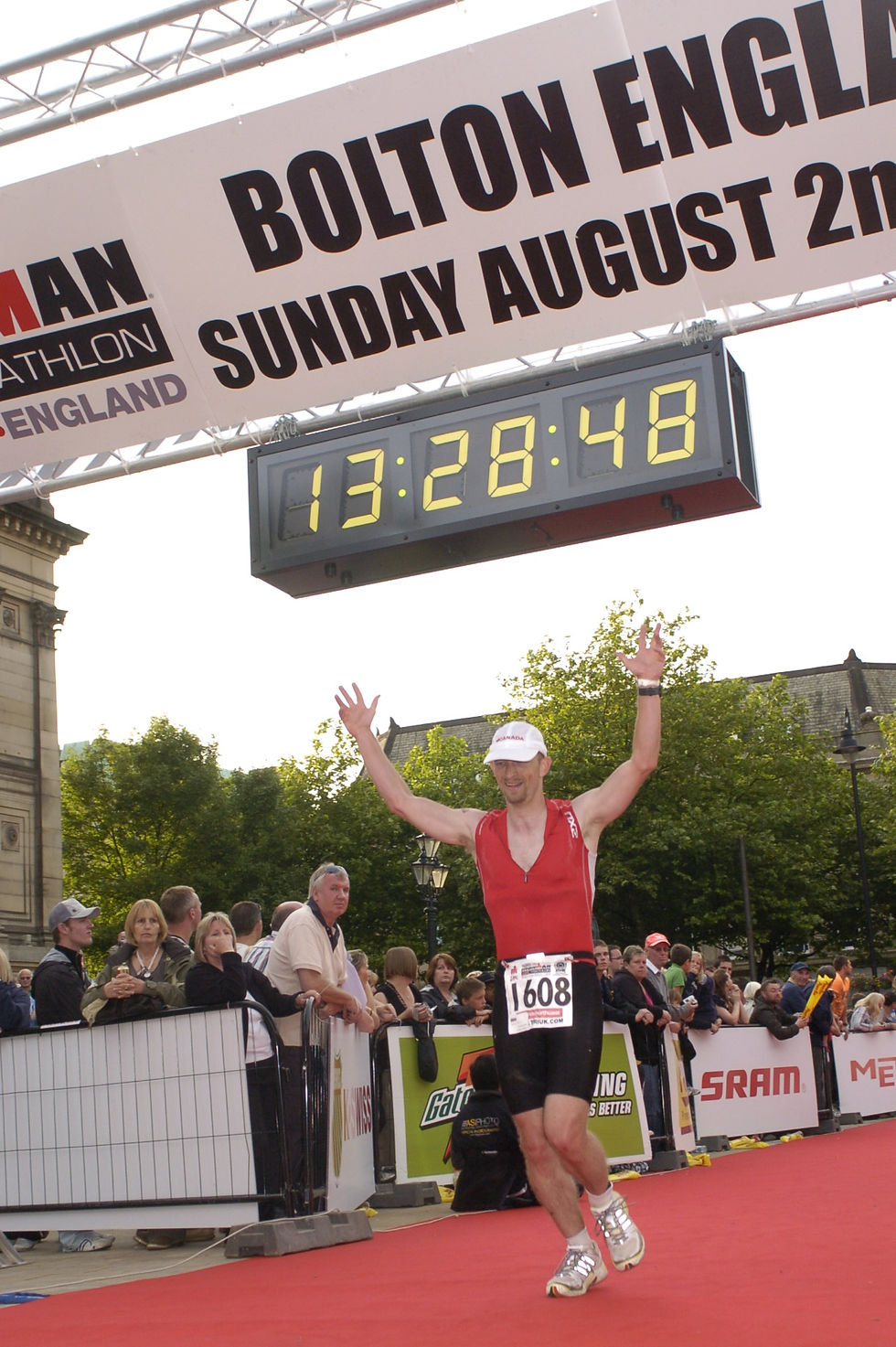 Wide angle view of the finish line at Ironman UK 2009
