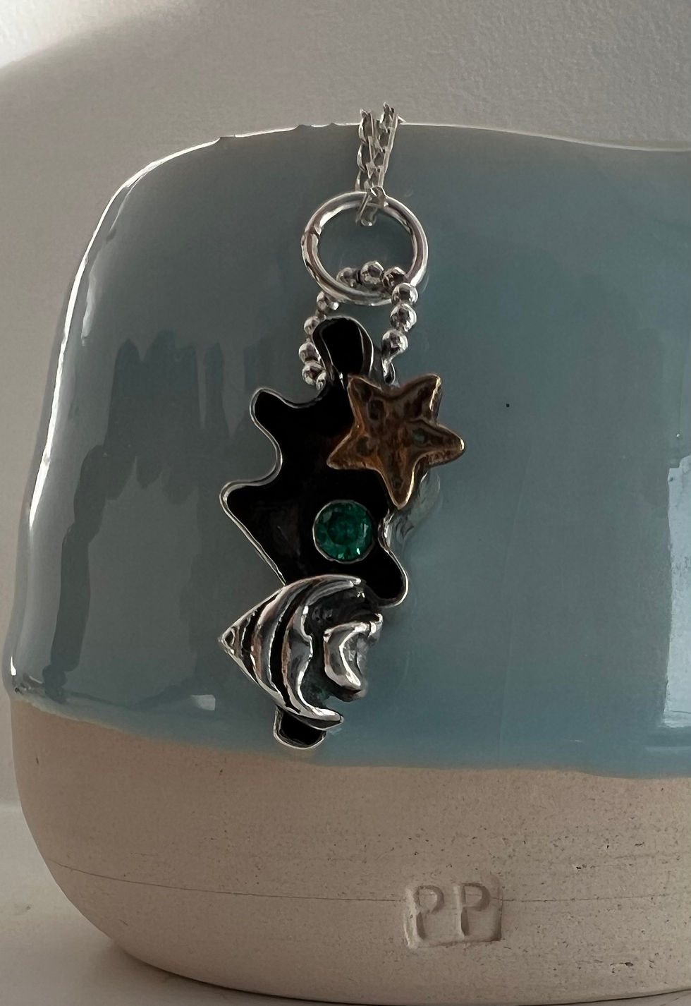Thumbnail: Reef shimmer pendant