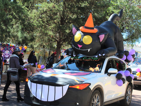 CECIUAZ celebró con caravana el Día de Muertos