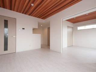 新規建物➁室内デザイン・・木目調を利用